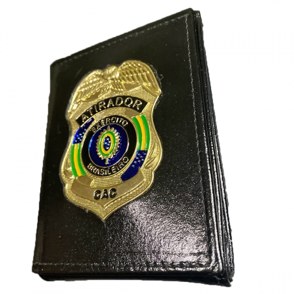 Carteira em Couro Legítimo com Brasão em Metal CAC